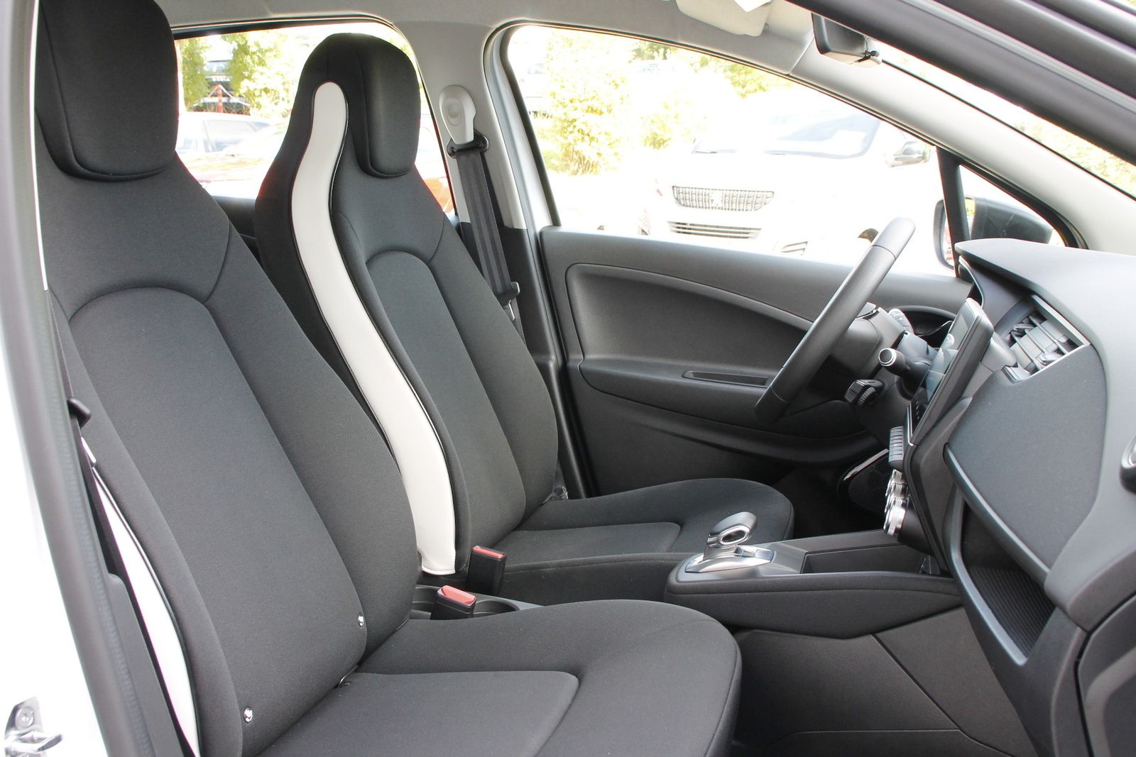 Fahrzeugabbildung Renault ZOE LIFE Batteriemiete R110 Z.E. 40