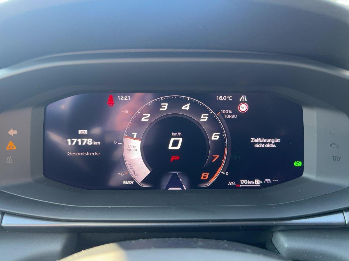 Cupra Terramar 1.5 eTSI DSG MATRIX+AHK+ACC+PANO+HUD+36