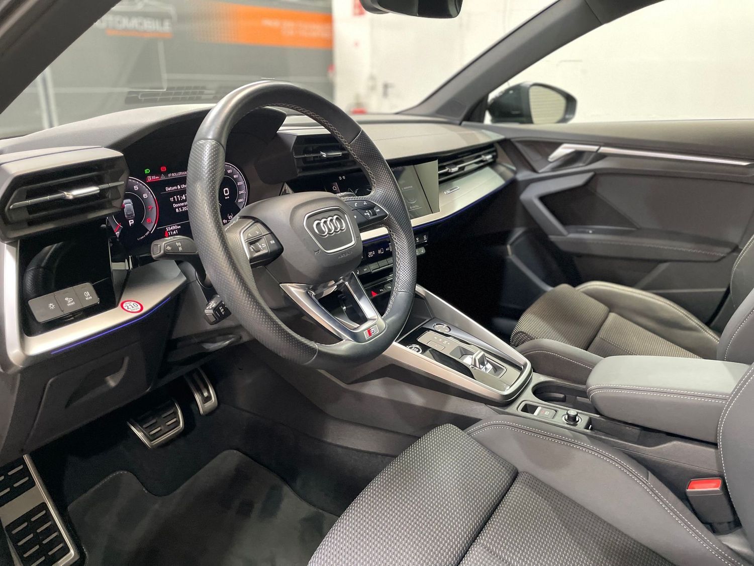 Fahrzeugabbildung Audi A3 35 TFSI S line#Matrix#B&O#ACC#Ambiente#Digi