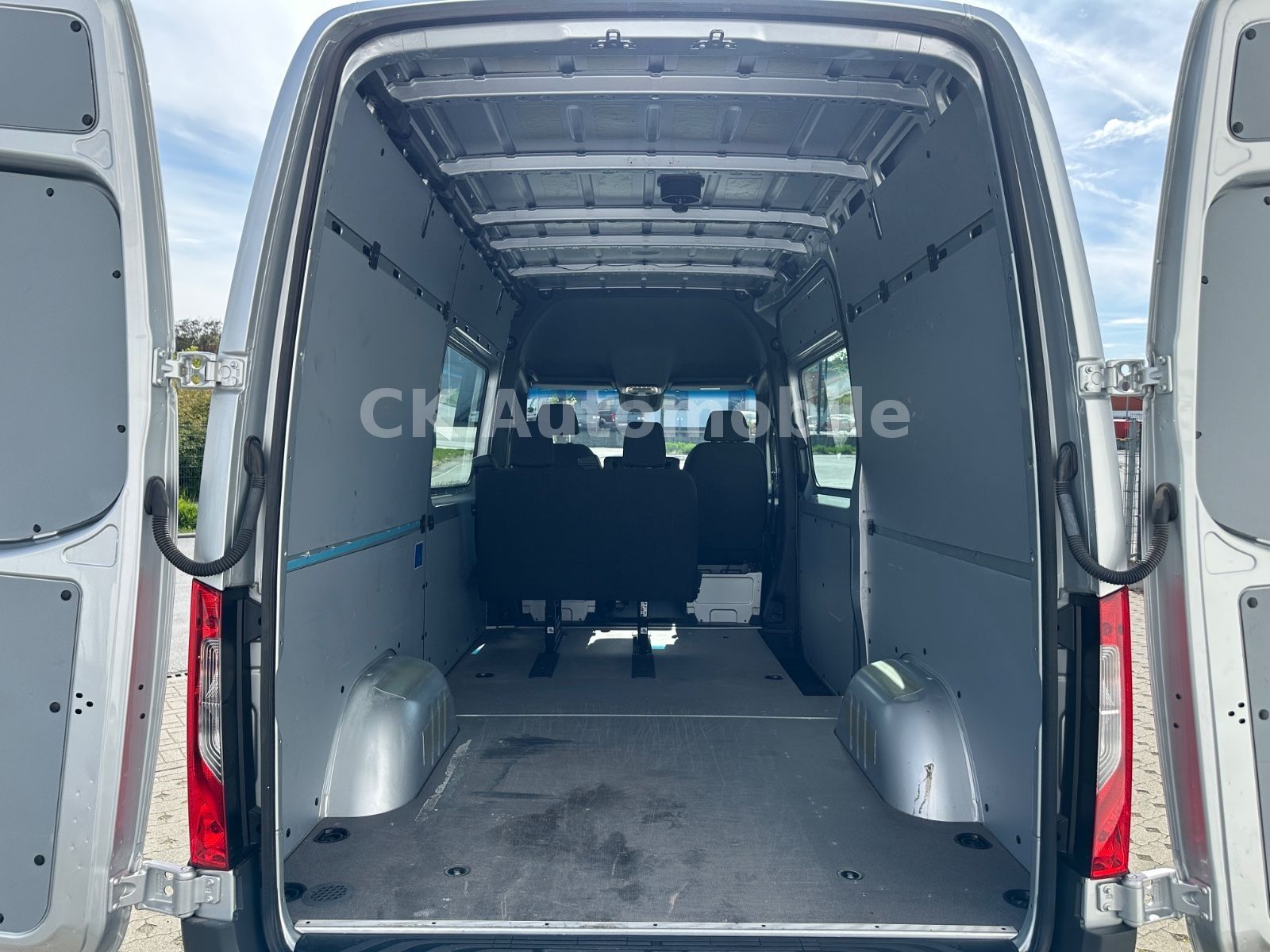 Fahrzeugabbildung Mercedes-Benz Sprinter III Kasten 317 CDI/Mixto/4 Sitze/Navi