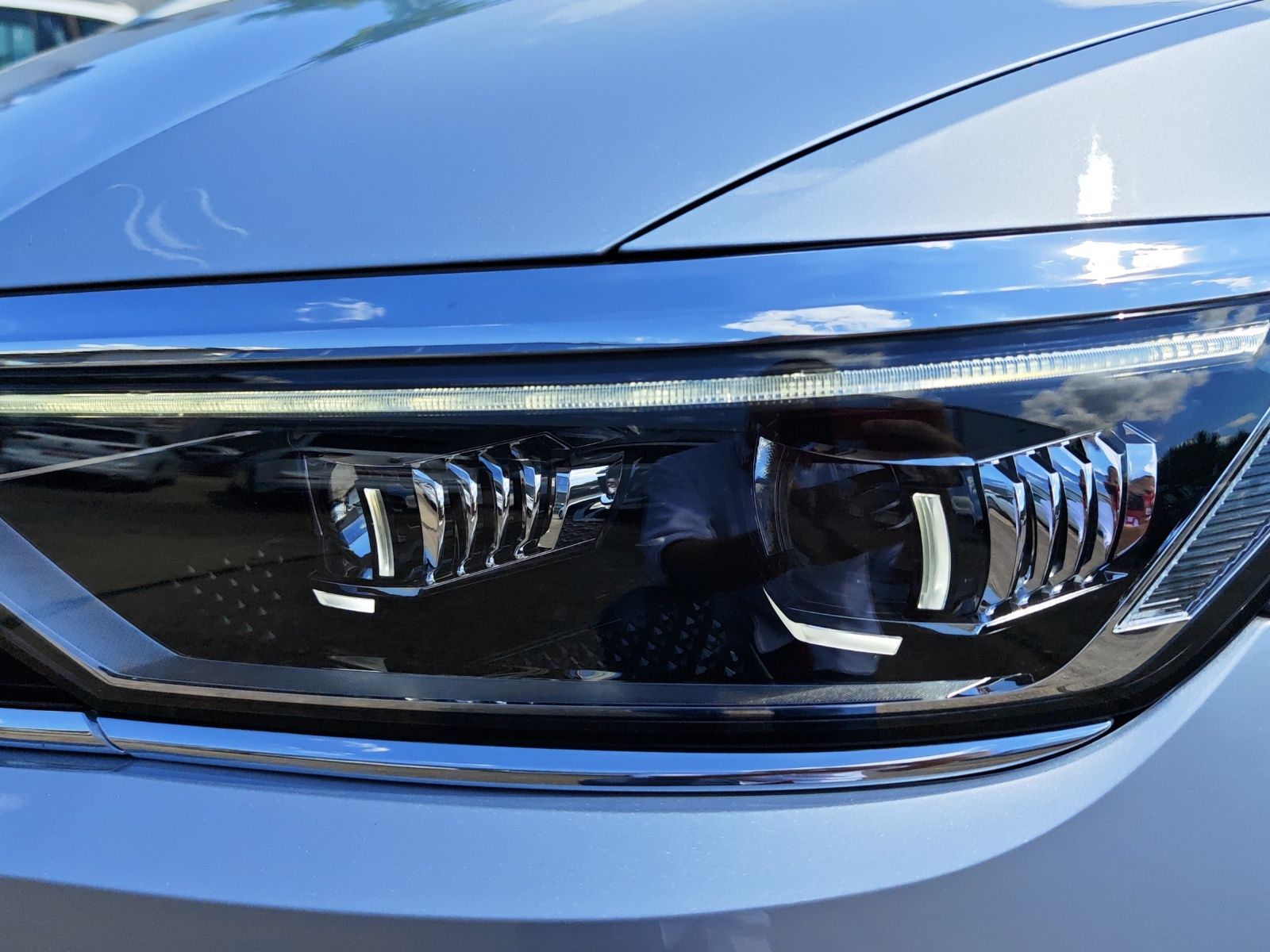 Fahrzeugabbildung Volkswagen Passat Variant TSI Elegance DSG 4M Matrix Navi A