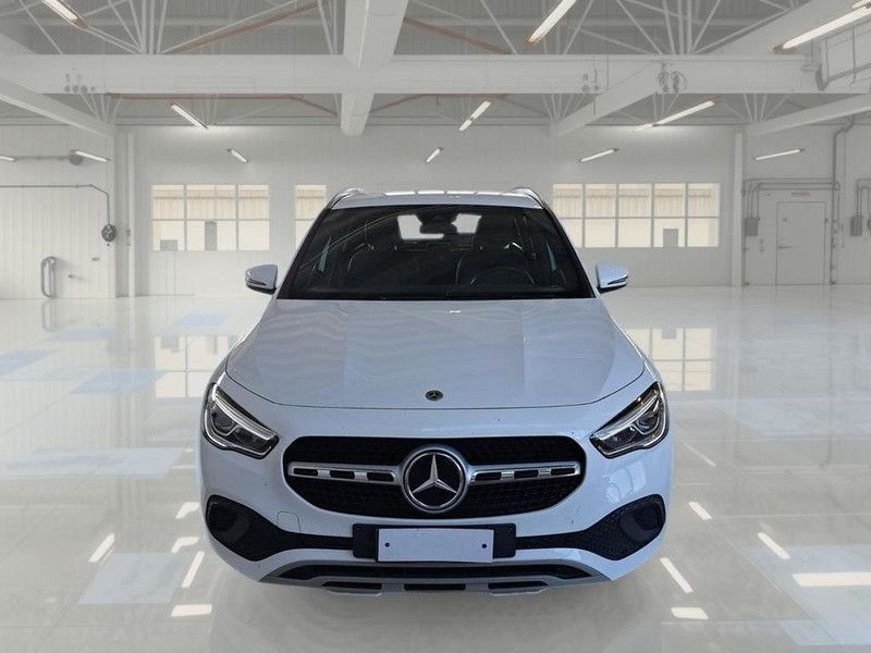 Mercedes-Benz MERCEDES-BENZ GLA 250 AUTOMATICO EQ-POWER BUSINE imagem 2