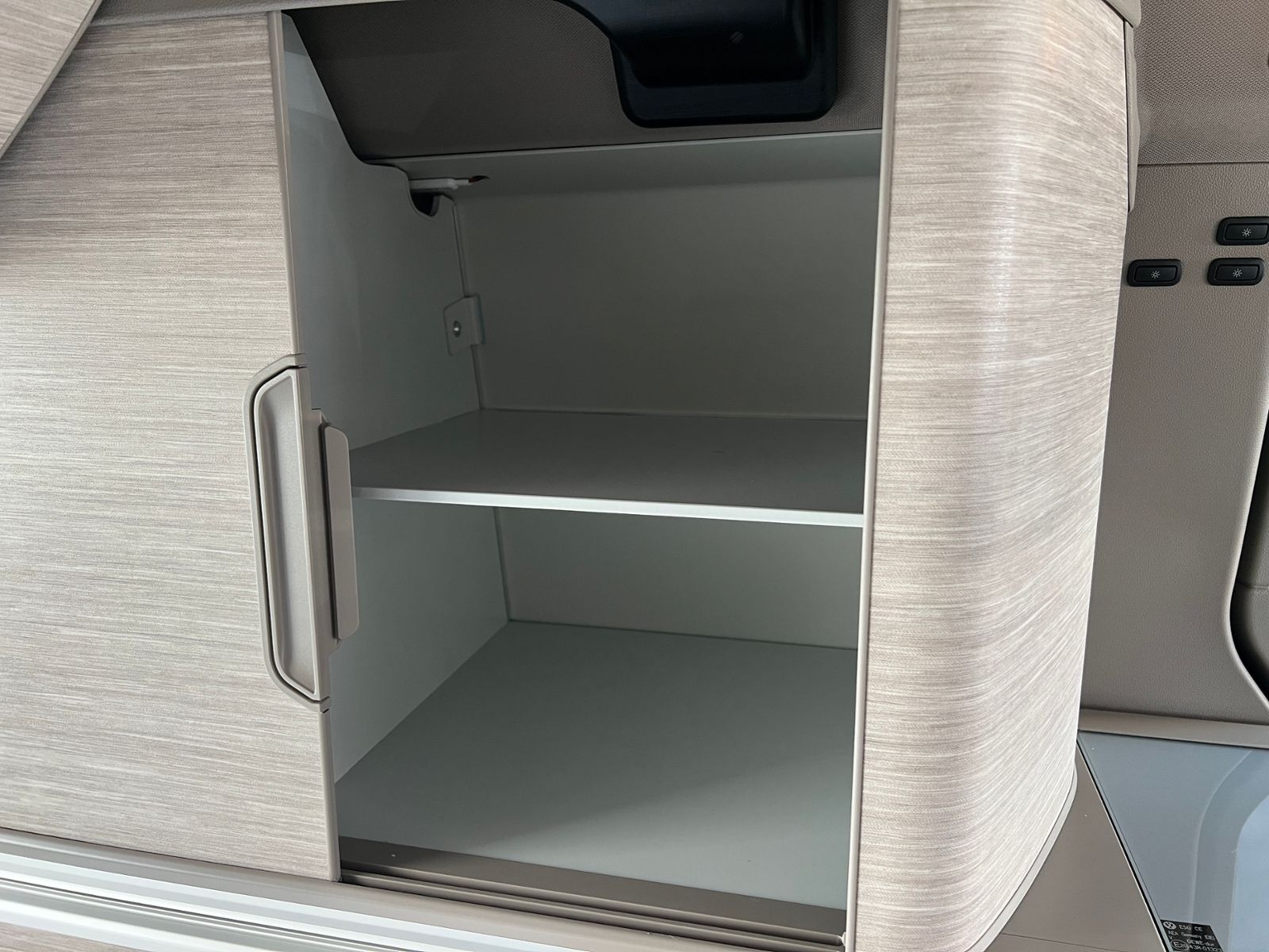 Fahrzeugabbildung Volkswagen California Ocean 2.0 TDI DSG *AHK, IQ.Light, Mar