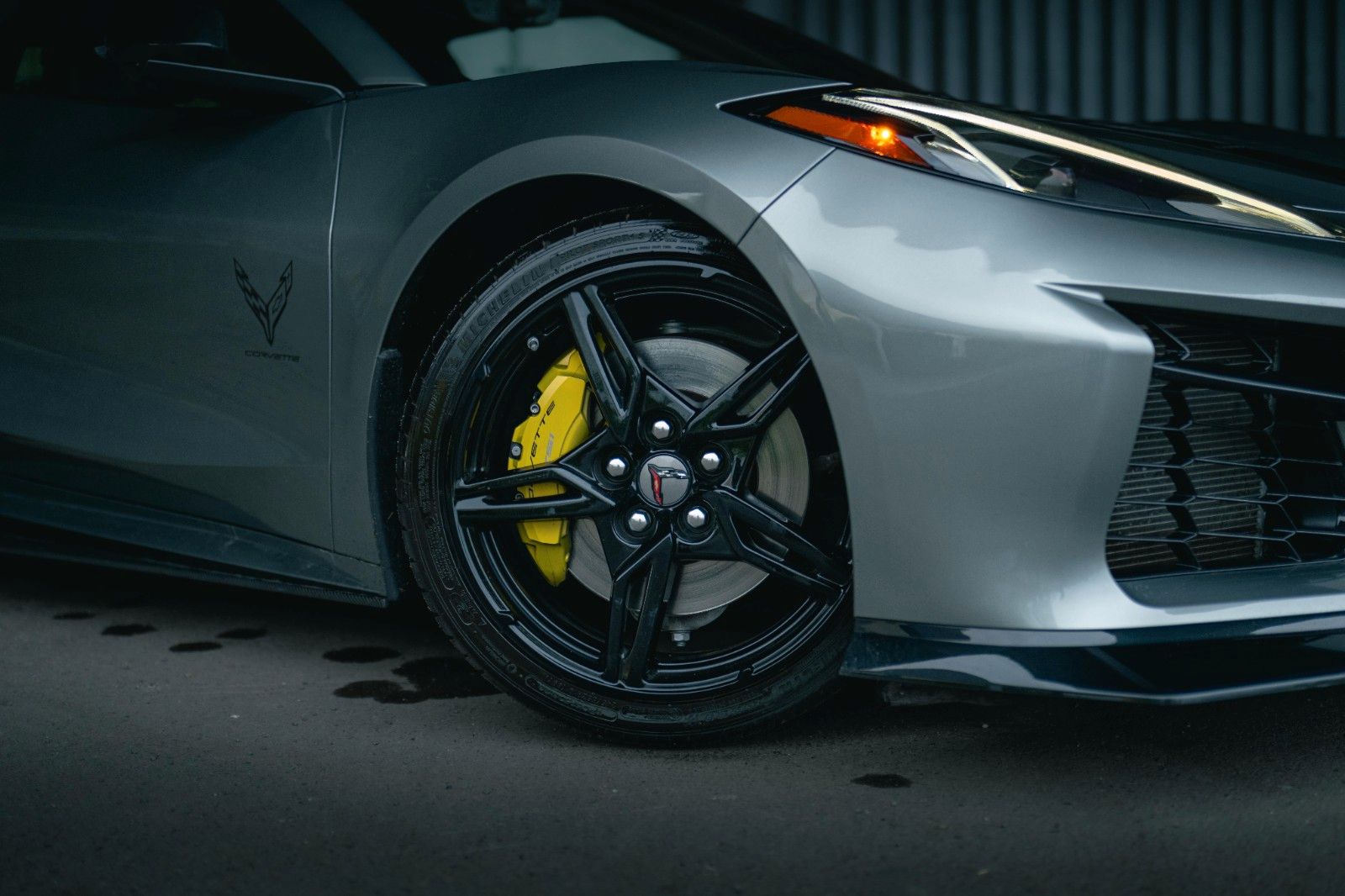 Fahrzeugabbildung Corvette C8 Stingray 3LT Targa Z51 Performa. Lift Carbon