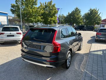 Volvo XC90 - 5