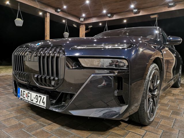 BMW 740 Baureihe 7 Lim 740 d xDrive M Sport