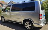 Volkswagen T5 Multivan in sehr gutem Zustand - VW T5 Multivan 8-Sitzer