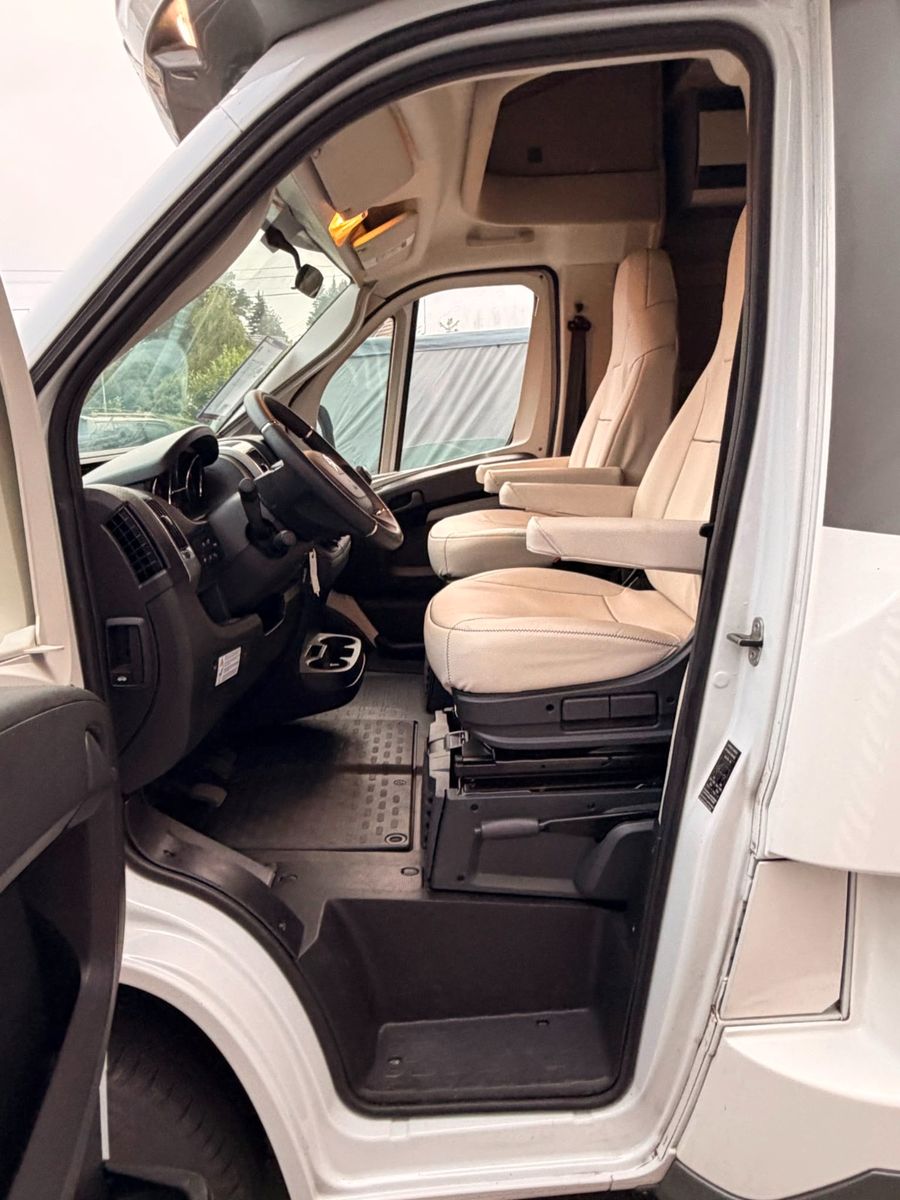 Fahrzeugabbildung Citroën Jumper Eden Camp P745 GLC Wohnmobil Markise