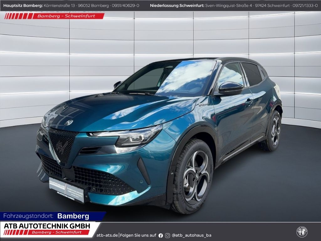 Fahrzeugabbildung Alfa Romeo Junior Ibrida Sport Speciale MATRIX WINTER NAVI
