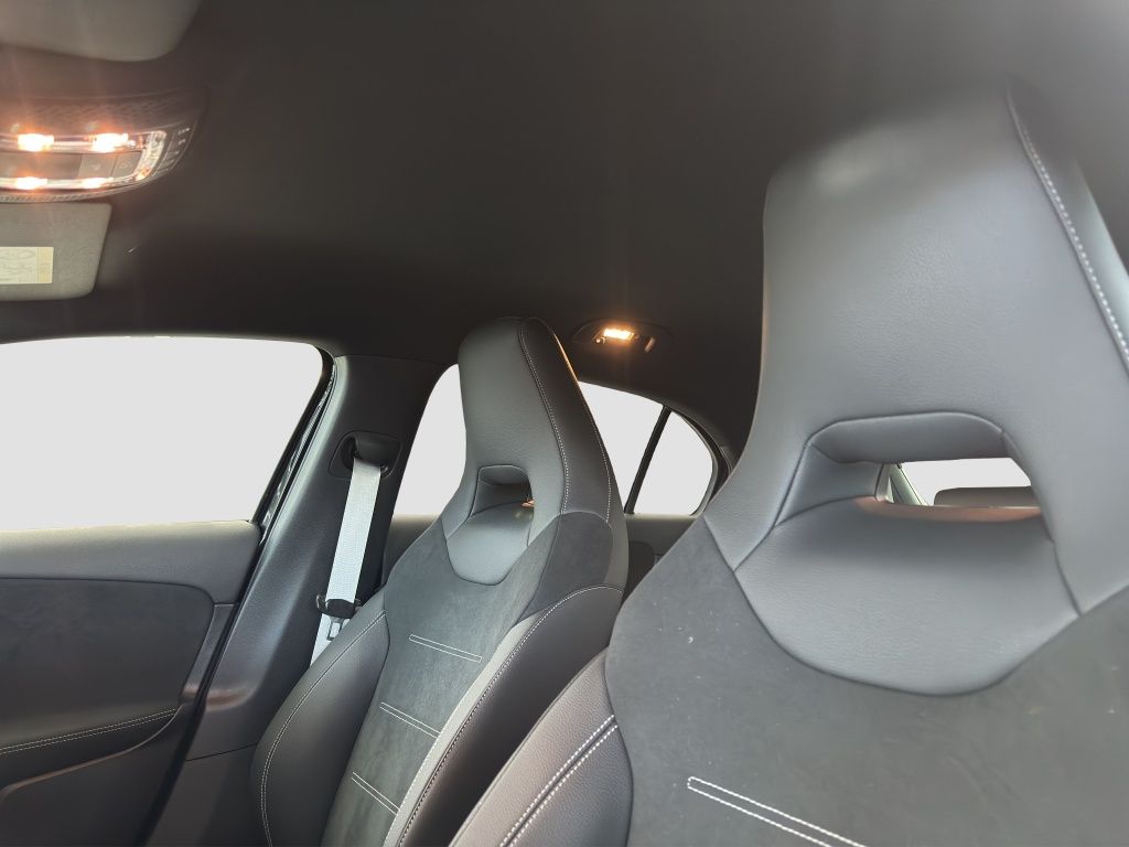 Fahrzeugabbildung Mercedes-Benz A 200 AMG Line AMG*Night*Navi*PDC*ParkAss*RFK