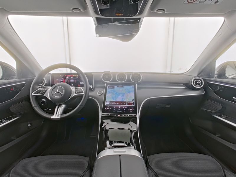 Fahrzeugabbildung Mercedes-Benz C 200 T Avantg. AHK Distronic+ 360° LED Ambie.