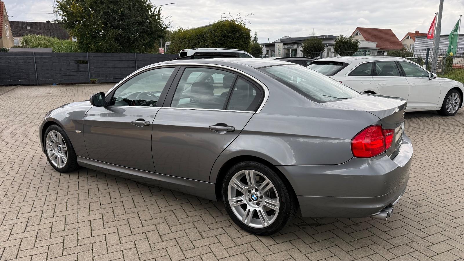 BMW 325i BERLINE 218CH