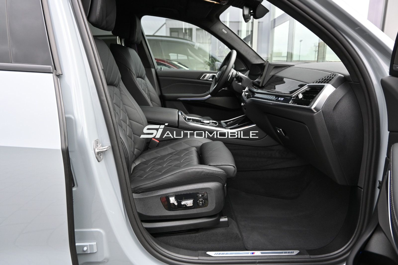 Fahrzeugabbildung BMW X5 xDr. 30d M-Sport Pro °INTEGRAL+LUFT°22 ZOLL°