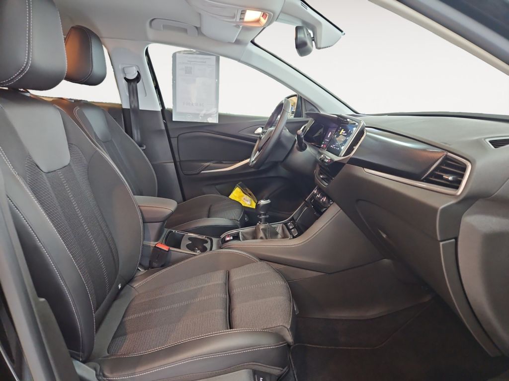 Fahrzeugabbildung Opel Grandland 1.2 DI Elegance,Navi,LED,Lenkradheizun