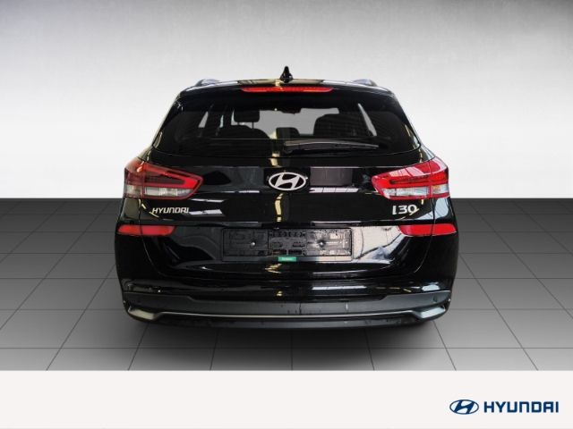 Fahrzeugabbildung Hyundai i30 FL Kombi (MY25) 1.5 T-GDI (140 PS) 48V 7-DCT