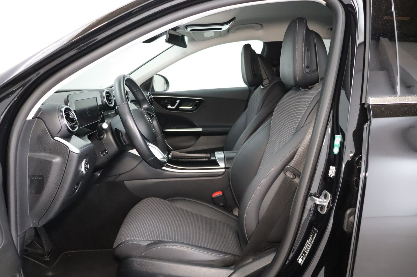 Fahrzeugabbildung Mercedes-Benz C 220 d 4-MATIC Avantgarde T-Modell