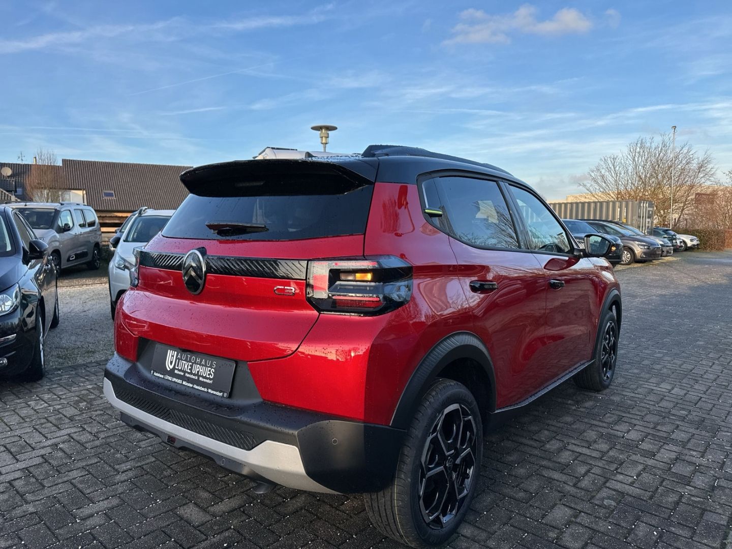 Fahrzeugabbildung Citroën C3 Hybrid 110 Max Navi CarPlay Temp. SHZ