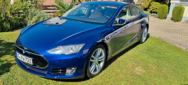 Tesla S 90D/SUC Lifetime free/Tesla gewartet/Autopilot