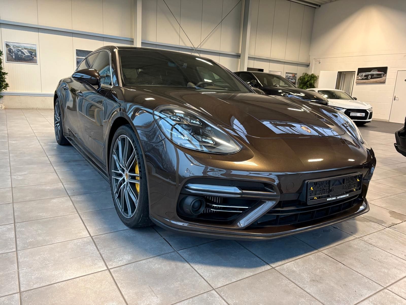 Fahrzeugabbildung Porsche Panamera Turbo S E-Hybrid Executive