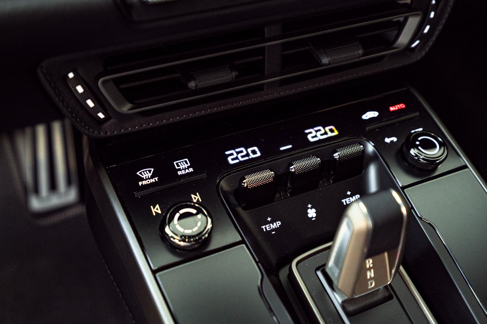 Porsche 911 Turbo 50 Jahre*Carbondach*Heritage*Burm*360°