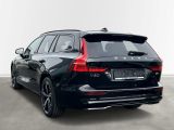 Volvo V60 Kombi Plus Dark B4 Diesel Panorama-Glasschie - Volvo V60 Tageszulassungen