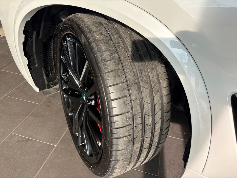 BMW X5 xDrive30d M Sportpaket Innovationsp. 7. Sitze imagem 3