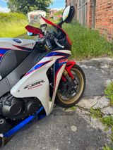 Honda CBR1000RR - 2011 CBR1000RR