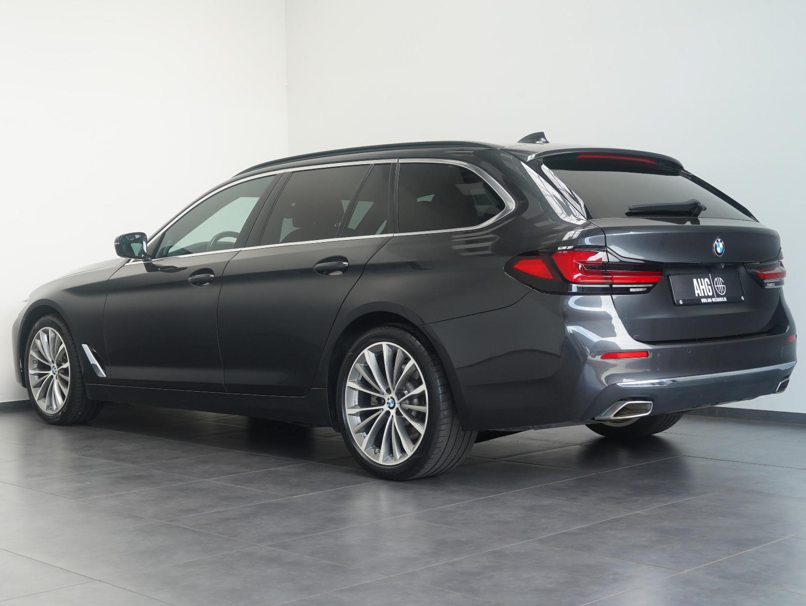 BMW 520 d xDrive Touring Luxury Line LASER/HUD/LM19"