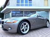 BMW Z4 Cabrio 3.0i Xenon Klima Leder Alu Pdc Tüv NEU - BMW Z4 aus 2003