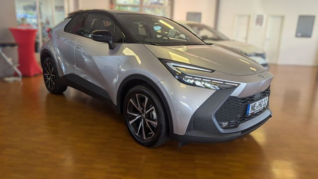 Toyota C-HR 2.0 Hybrid Team Deutschland