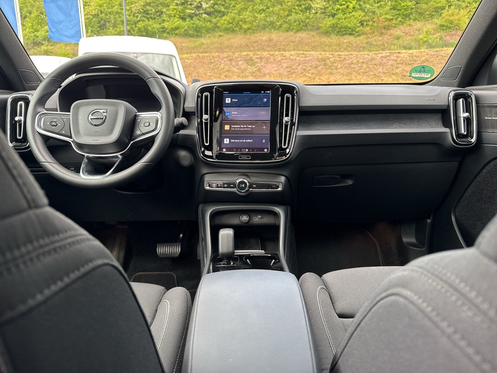 Fahrzeugabbildung Volvo C40  Ultimate Recharge Pure Electric #AWD