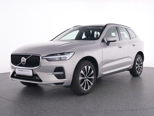 Volvo XC60 B4 Essential FAP+LM 19''+MET+PAP+SH+WP+NAVI