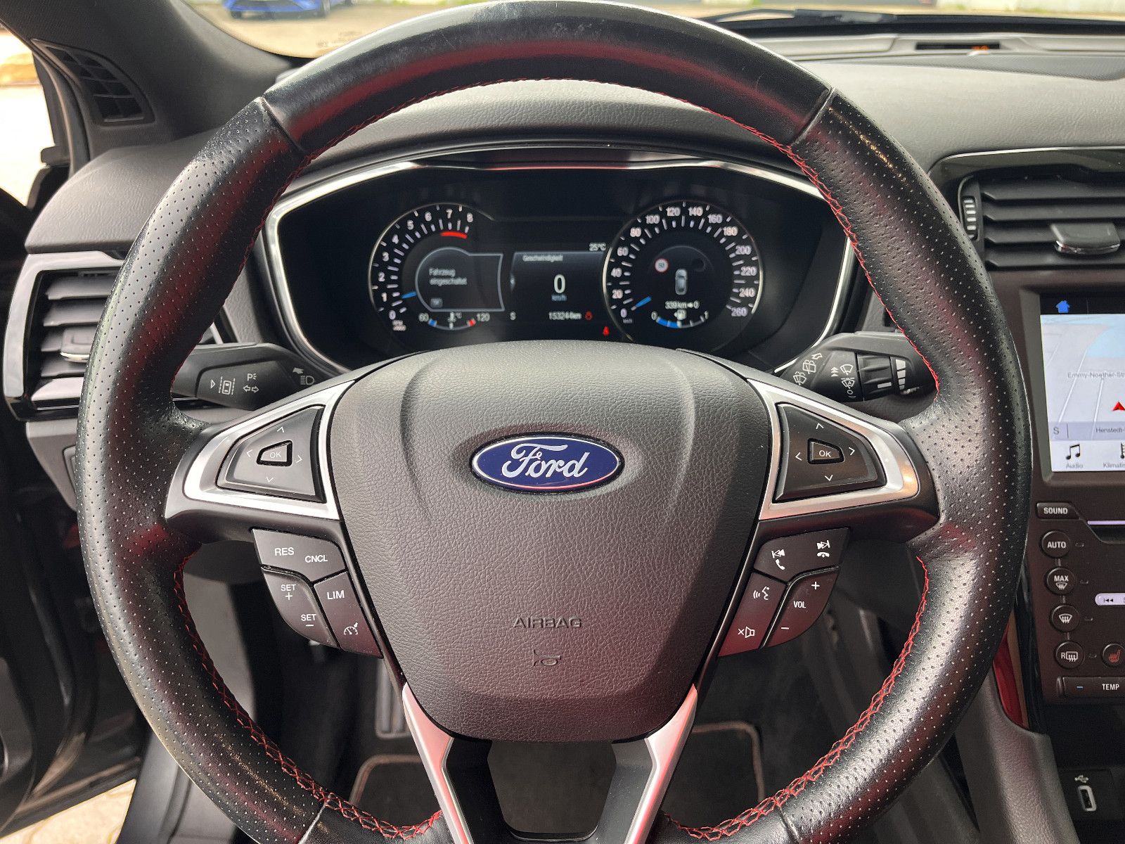 Fahrzeugabbildung Ford Mondeo Turnier ST-Line