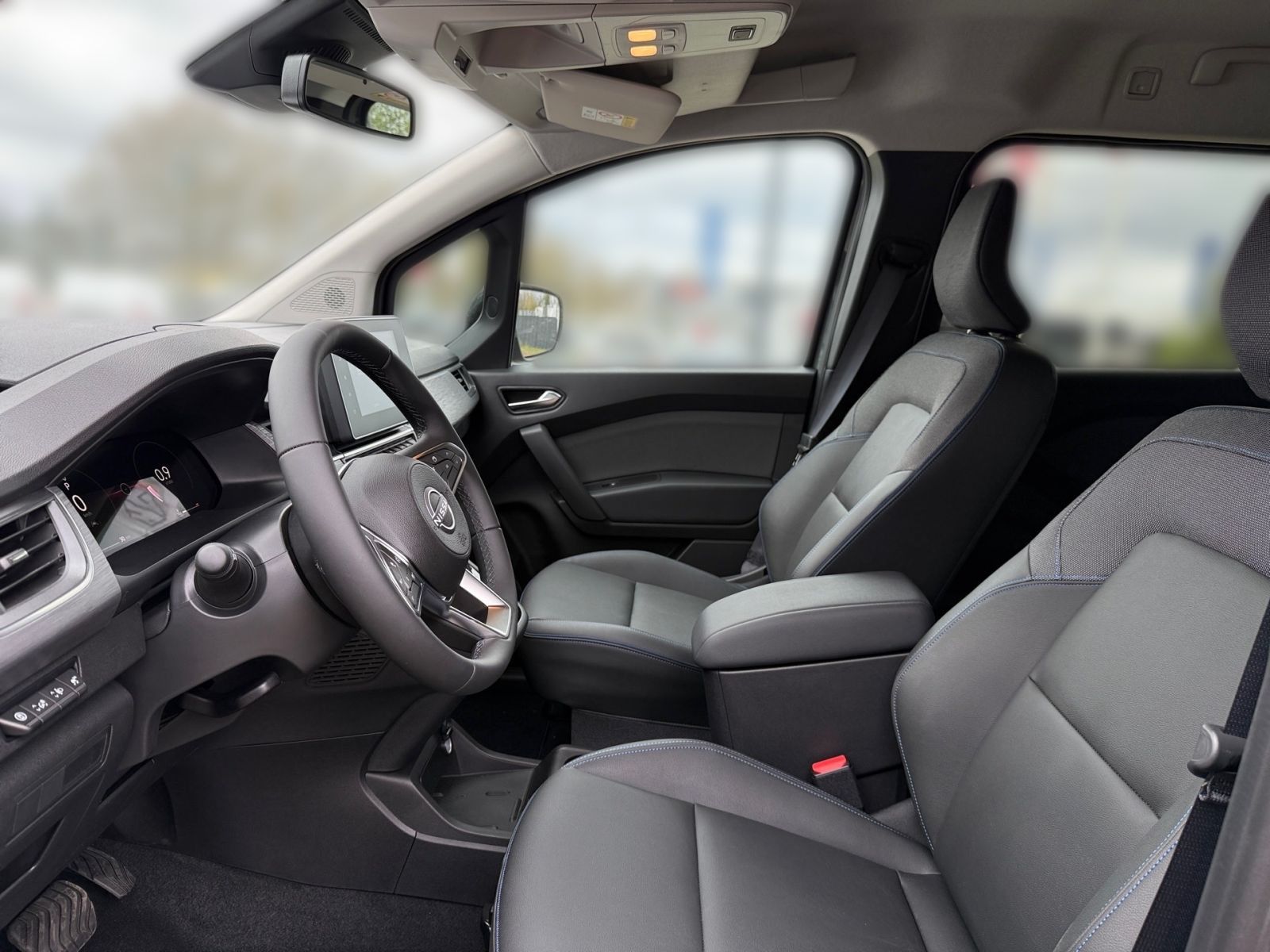 Fahrzeugabbildung Nissan Townstar DIG-T 130 L2 Tekna AT *7-SITZER*360°-KA