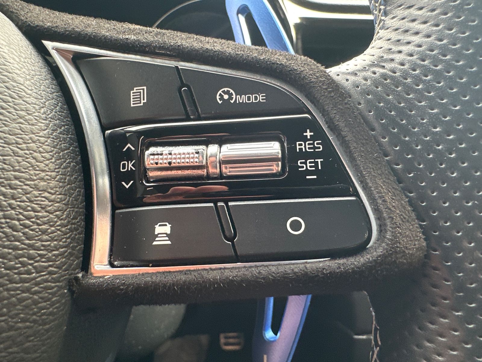 Fahrzeugabbildung Kia ProCeed 1.5 T-GDI DCT GT Line NAV+LED+ACC+KAM