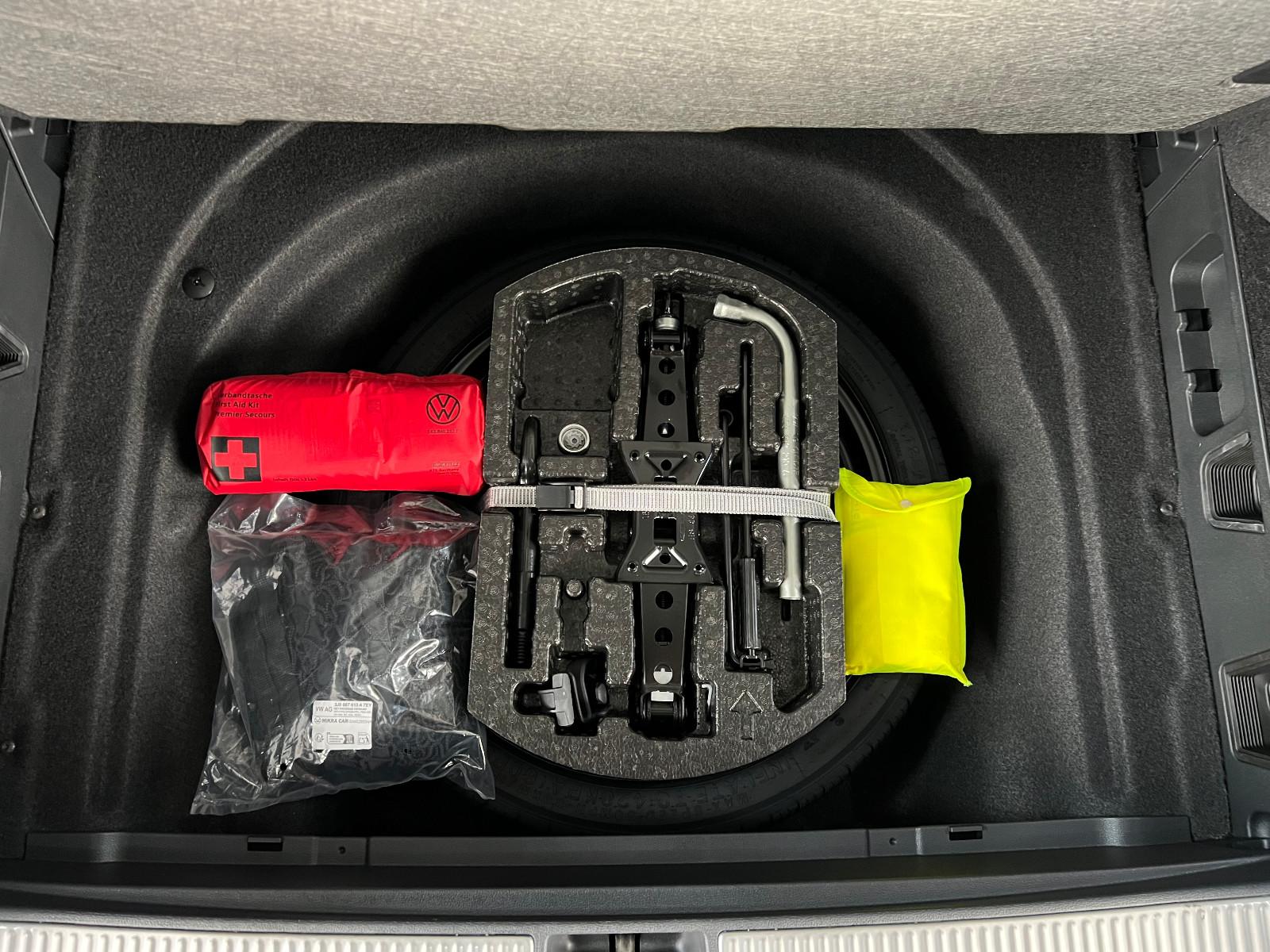 Volkswagen Passat Var. R-line 2.0 TDI 110 kW NAVI STH SH E6, миниатюра 17