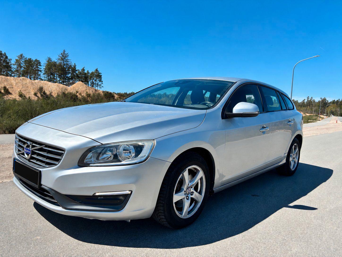Volvo V60 2015 — photo 8
