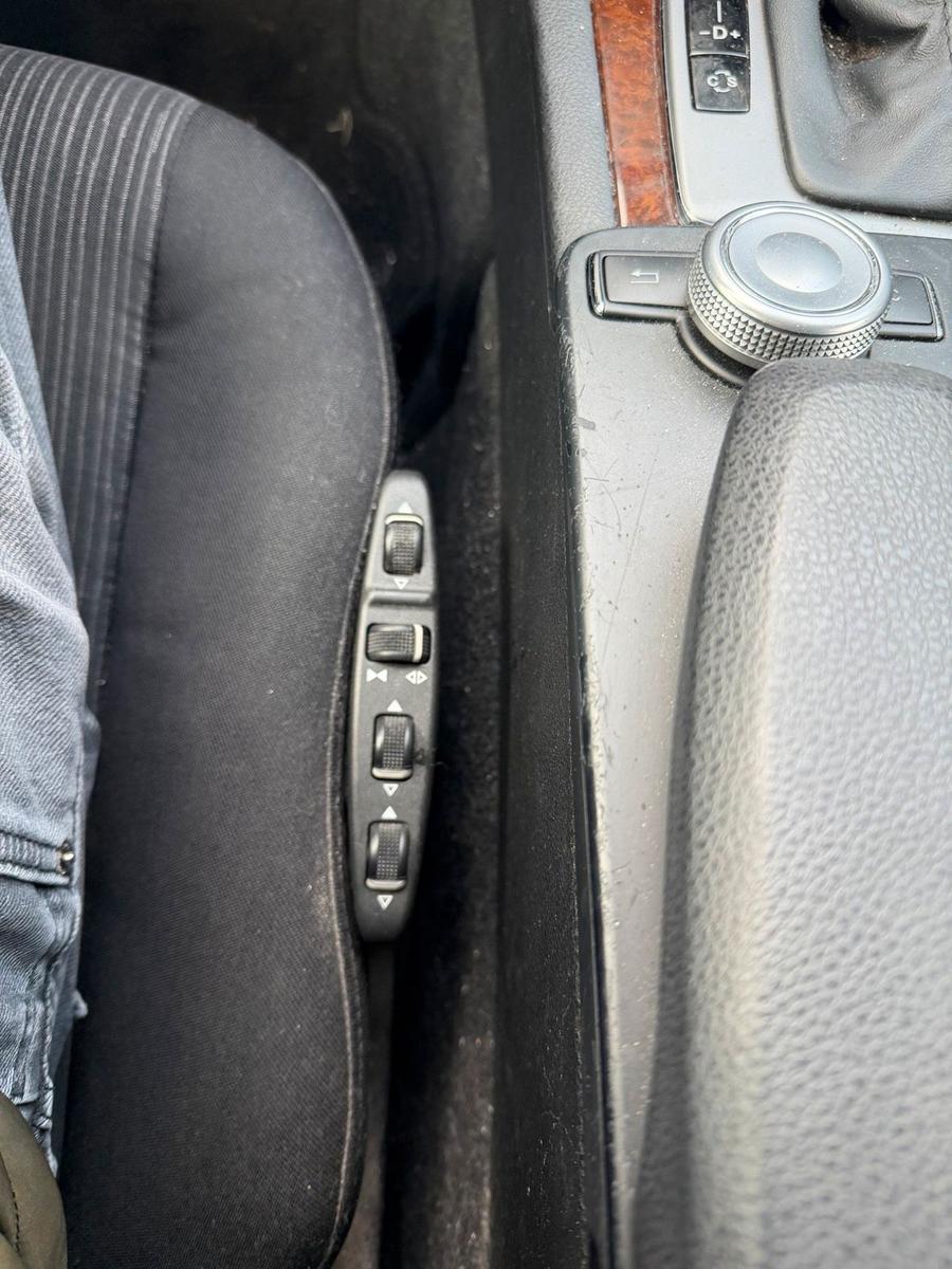 Mercedes-Benz C350 2009 — photo 8
