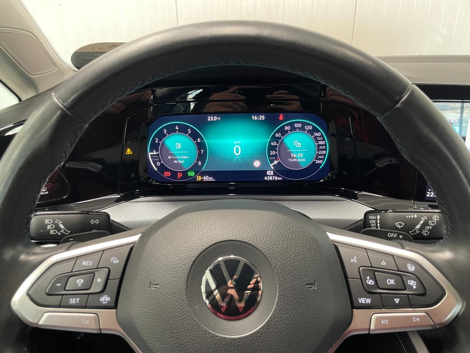 Volkswagen Golf VIII Active 1.0 eTSI DSG LED ACC KAM, миниатюра 13