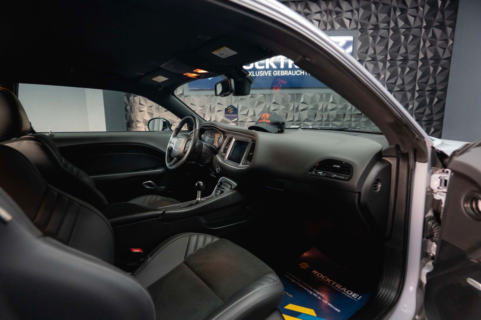 Fahrzeugabbildung Dodge Challenger 5.7 V8 R/T SRT Performance 6-Gang 19%