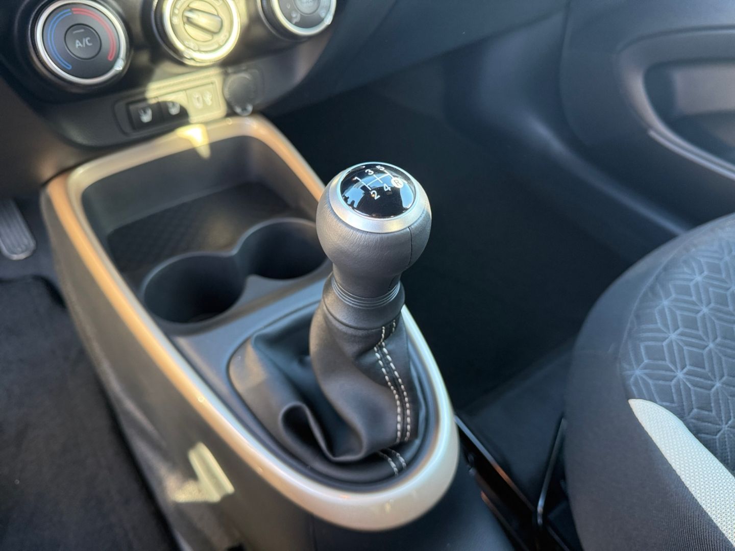 Toyota Aygo (X) - Bild 8