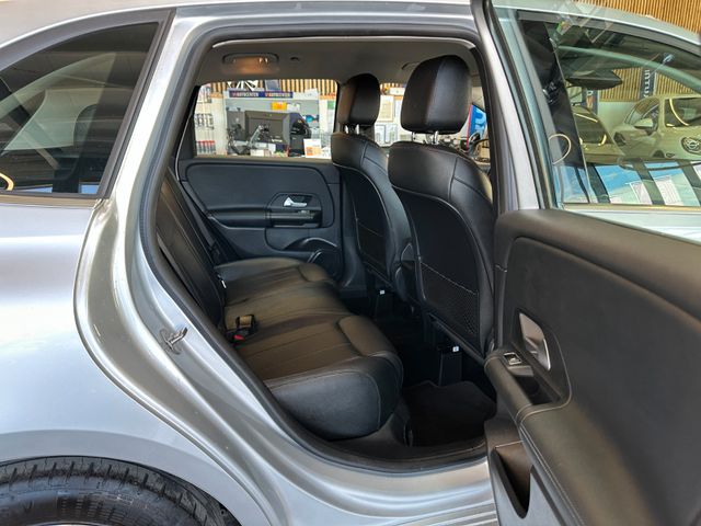 Mercedes-Benz B 200 *Kamera*PDC*Leder*Keyless*Navi*