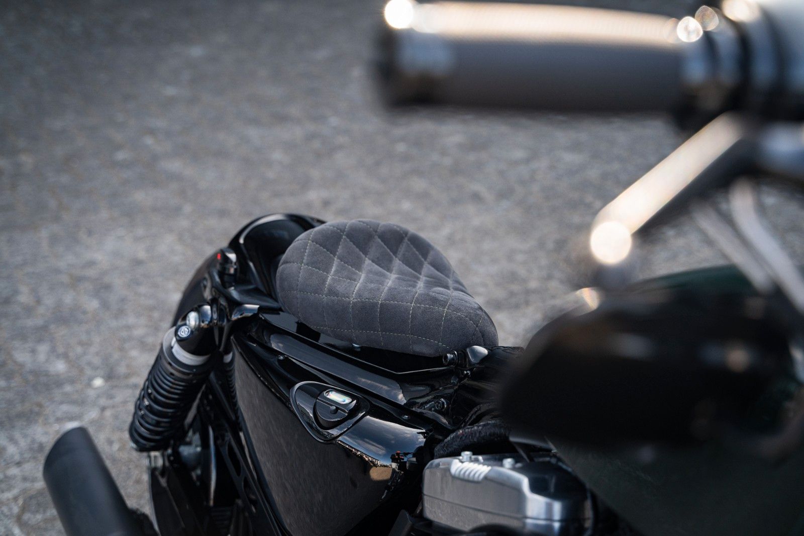 Fahrzeugabbildung Harley-Davidson XL1200X SPORTSTER FORTY-EIGHT - KESSTECH- BOBBER