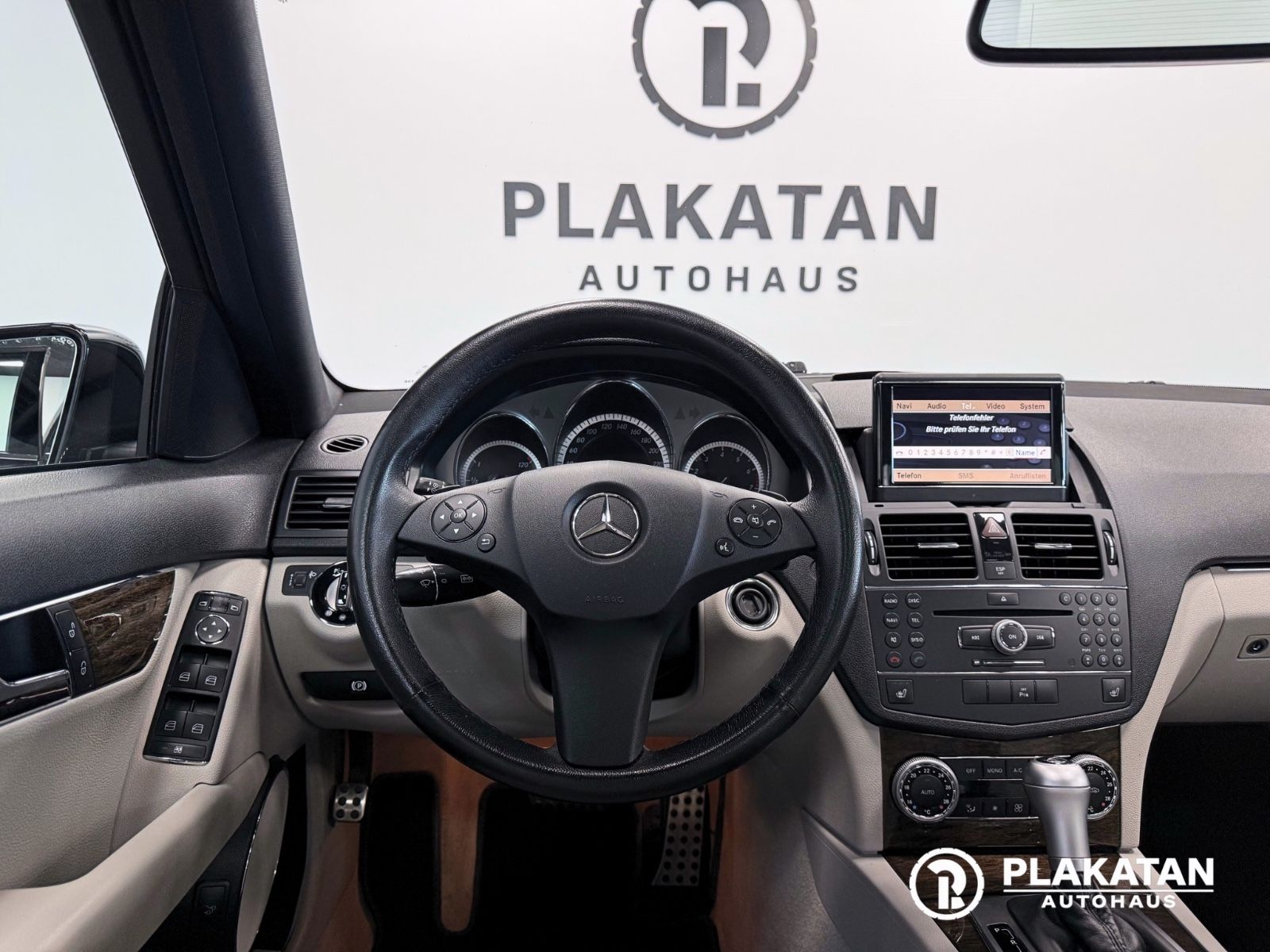 Fahrzeugabbildung Mercedes-Benz C 200 Kompressor AMG Paket Xenon Navi