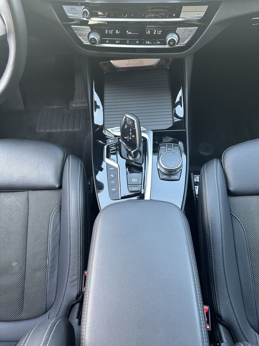 Fahrzeugabbildung BMW X3 xDrive30e xLine NAV+LED+HIFI+ACC+360°-KAMERA