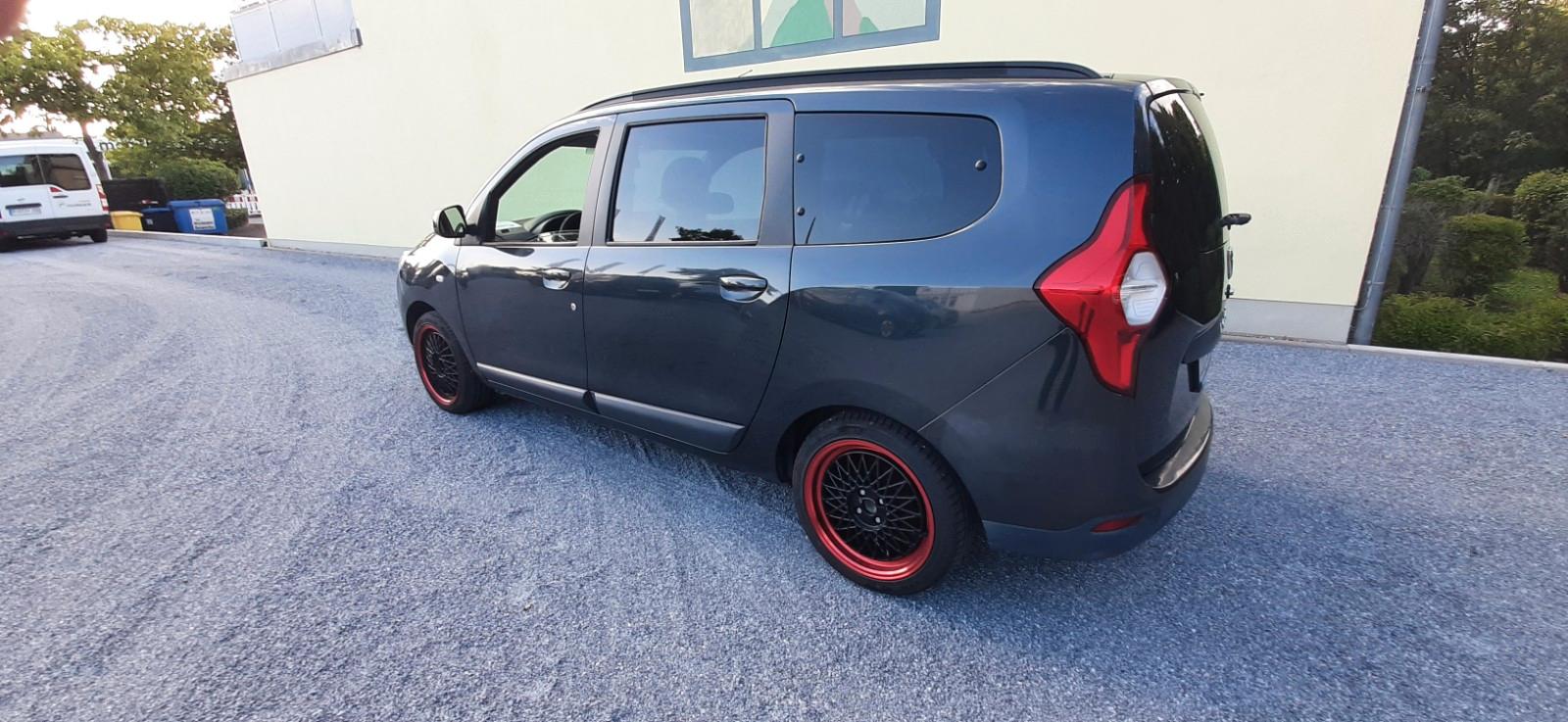 Dacia Lodgy 2015 — interior