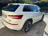 Skoda Kodiaq RS TDI DSG PANO 20" 360Kamera ACC Navi - Skoda Kodiaq in Lübeck
