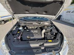 Fahrzeugabbildung Toyota RAV 4 2.0 4x2 Sol AHK SCHECKHEFTGEPFLEGT