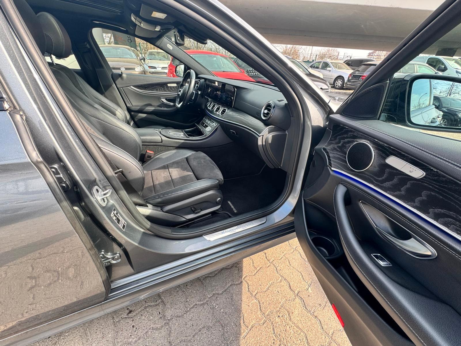 Mercedes-Benz E220d AMG Line/9G-Tr/Pano/360°/R.Kamera