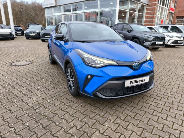 Toyota C-HR Hybrid Style Selection